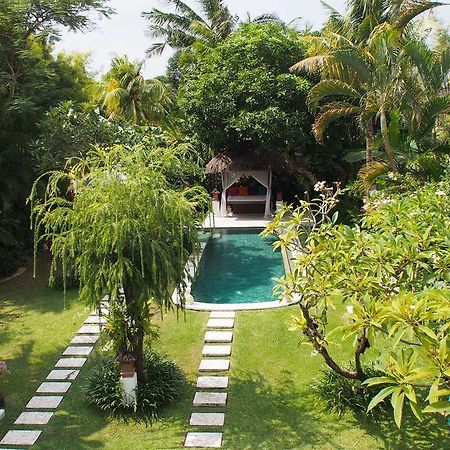 Villa Poppy Seminyak Exterior foto