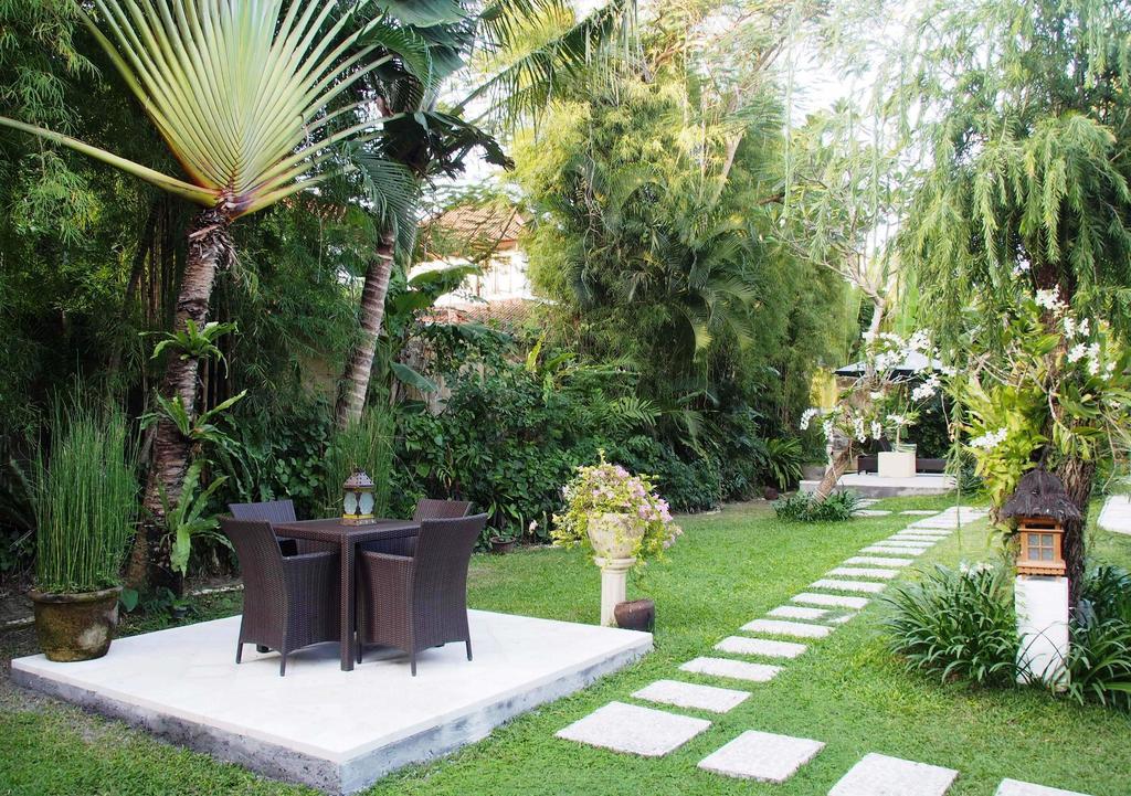 Villa Poppy Seminyak Exterior foto